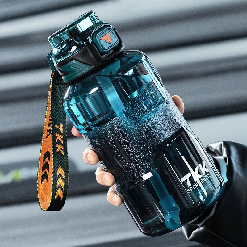 Nutrition And Fitness - Botol Minum Olahraga Kapasitas Besar untuk
